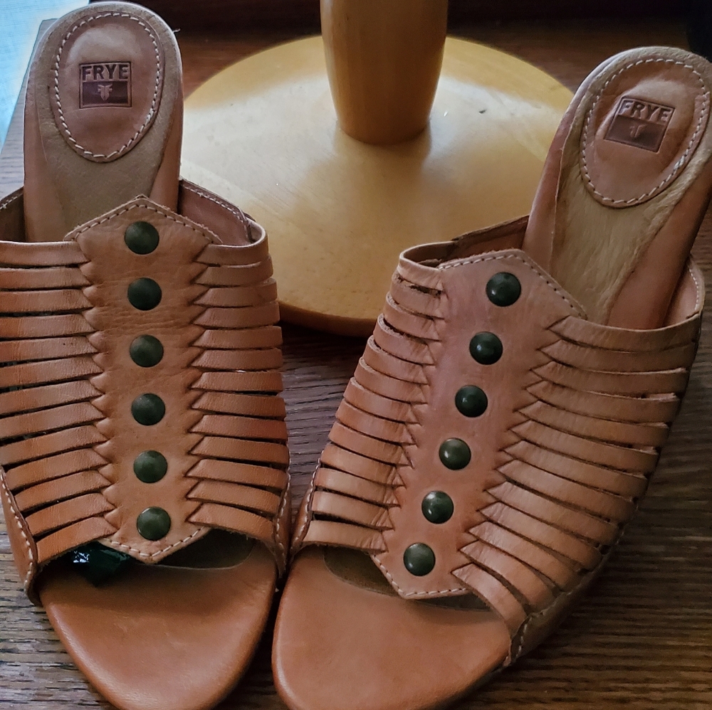Frye Strapless heel
